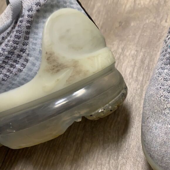 Kids Nike Air Vapormax Flyknit Lowcut Sneakers‎ - Picture 7 of 10